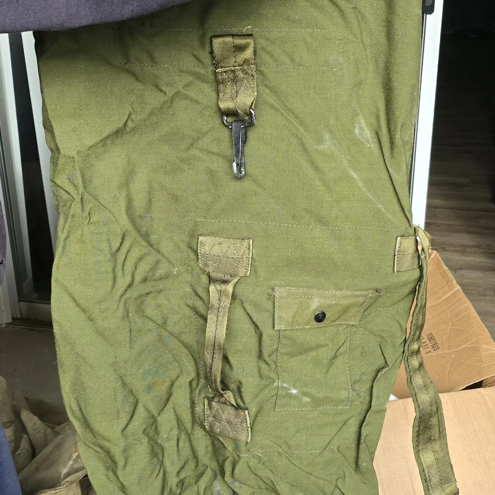Olive Green Military Sleeping BAG, Blanket, and Dufflebag